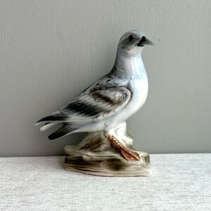 VINTAGE seagull ceramic figure /excellent